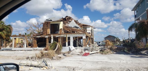 Disaster Cleanup Service in Largo
