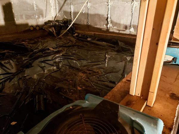 Crawlspace Water Cleanup in Largo